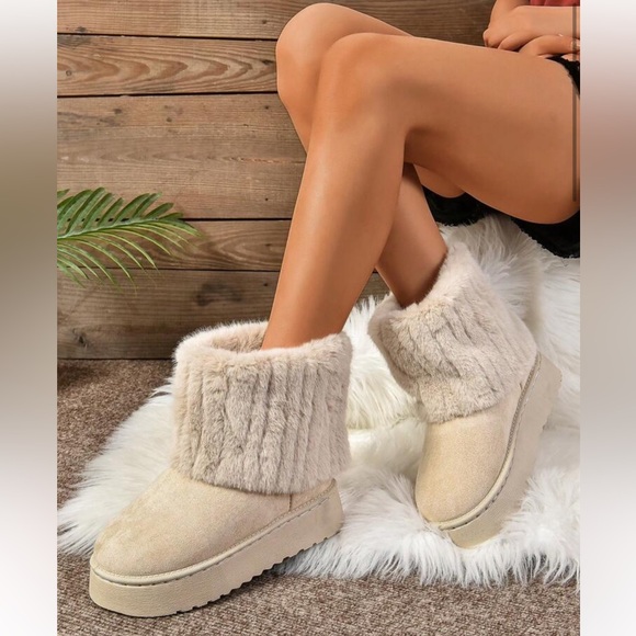 Shoes - Cozy Faux Fur Beige Winter Booties - Women